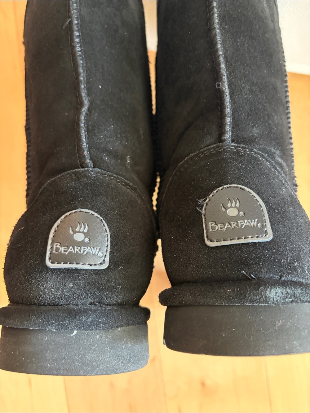 BearPaw Black Short Shearling-Lined Winter Boots size 8 - Picture 4 of 4